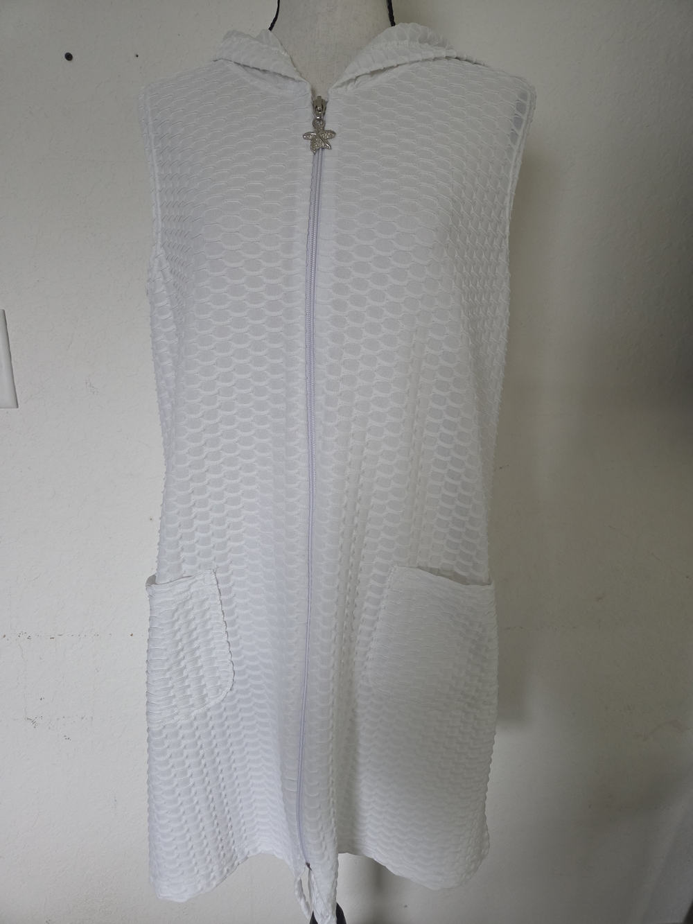 Jordan Taylor White Seersucker Hooded Zip Cover-Up Dress Sleeveless Pockets S